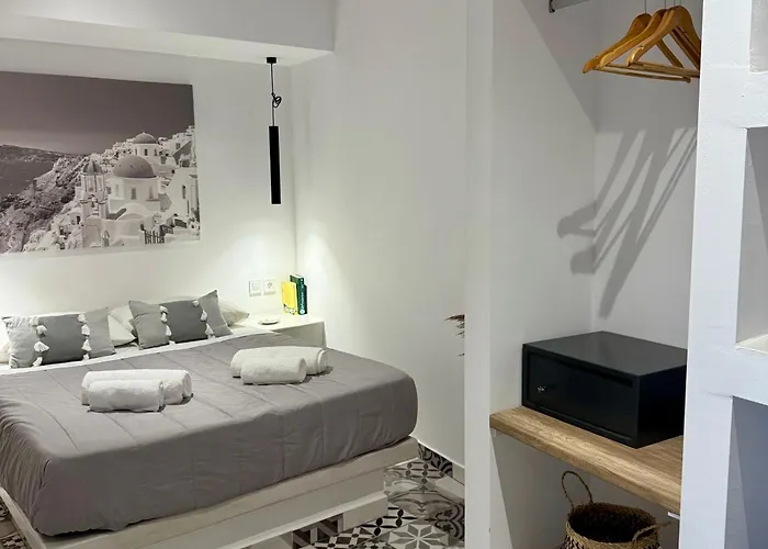 Basement Fira (Santorini)