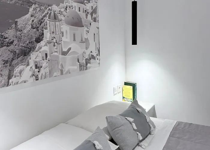 Basement Fira (Santorini)